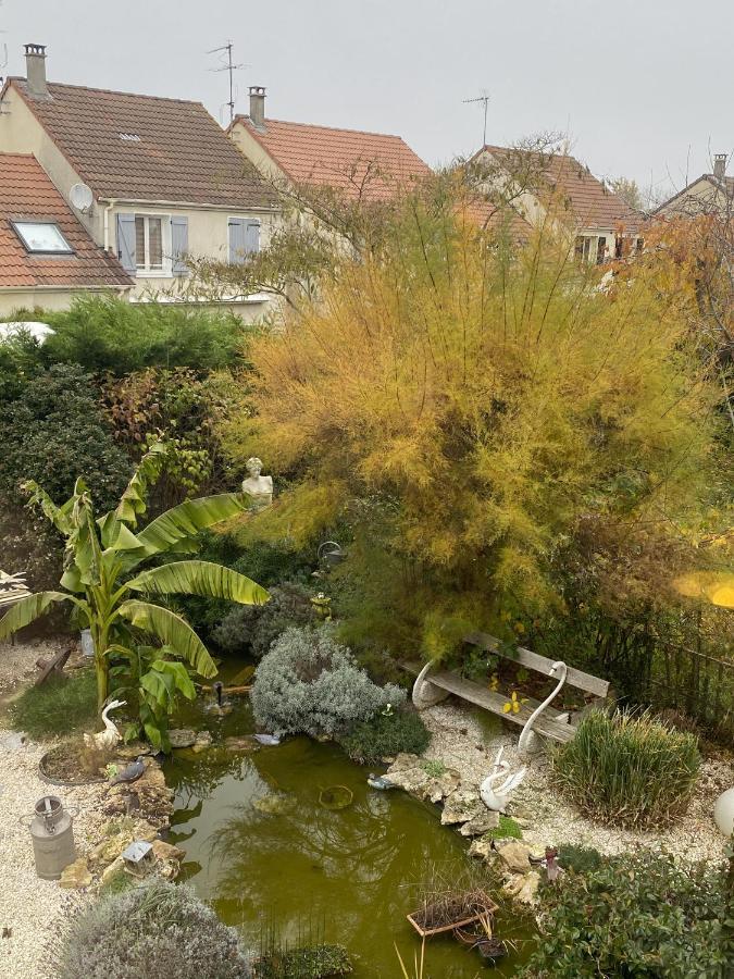 La Maison Du Bonheur Bed & Breakfast Saintry-sur-Seine Exterior photo